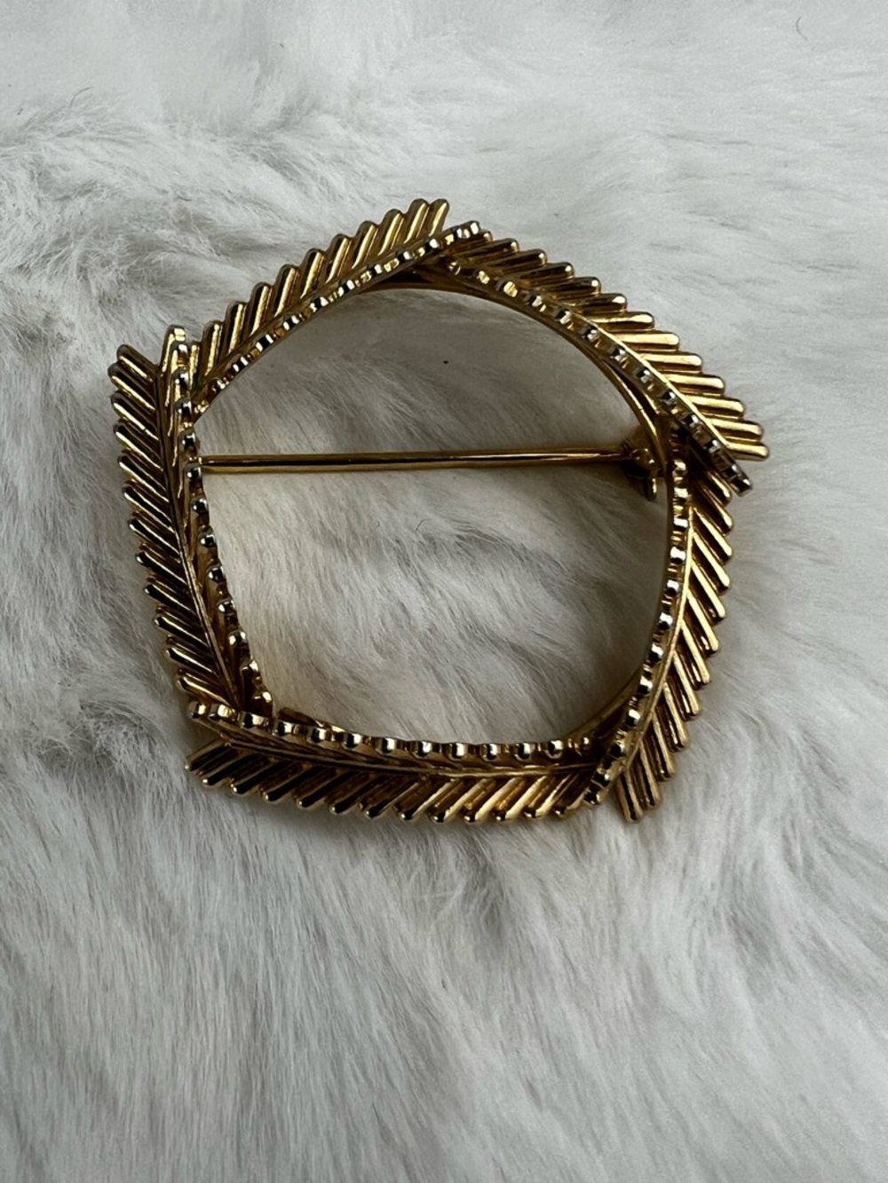 Vintage Charles Reis Gold Filled Brooch